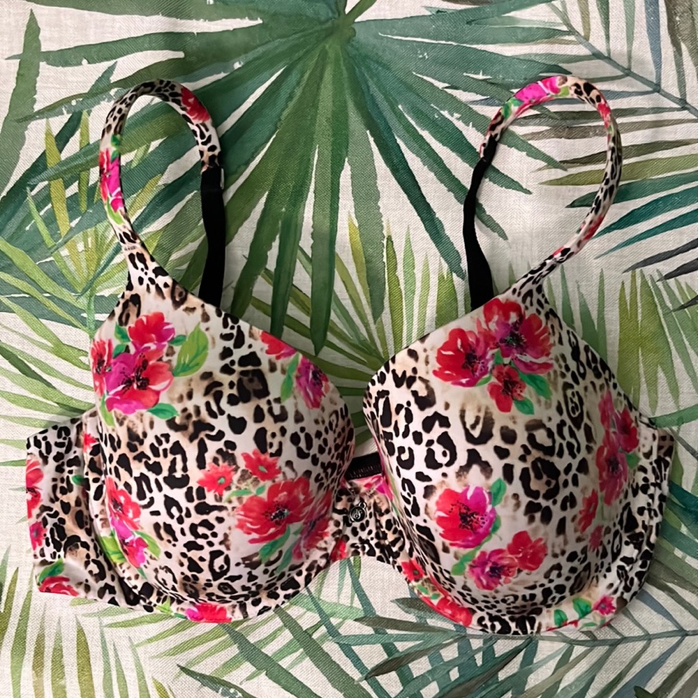 Victoria Secret Lined Perfect Coverage Bra